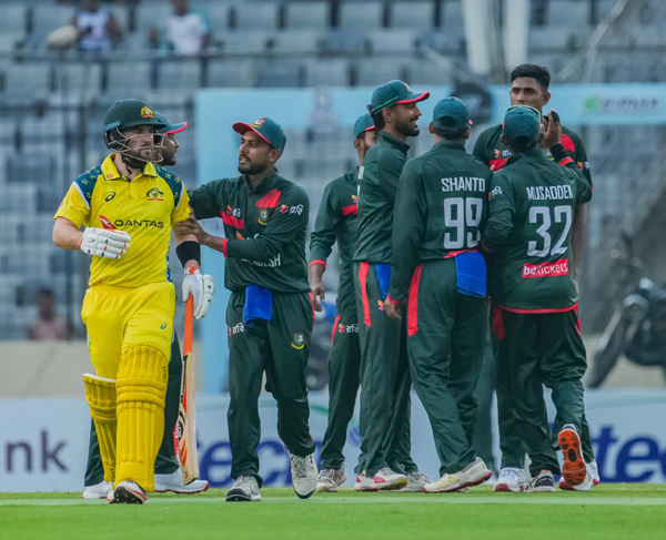 অস্ট্রেলিয়ার বিপক্ষে প্রথম ওয়ানডে সিরিজ জয় বাংলাদেশের