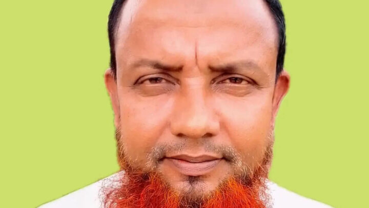 ফ্যামিলি-কৃষক কার্ডের নামে টাকা নেওয়ার অভিযোগ মুক্তিযোদ্ধা প্রজন্ম দল নেতার বিরুদ্ধে